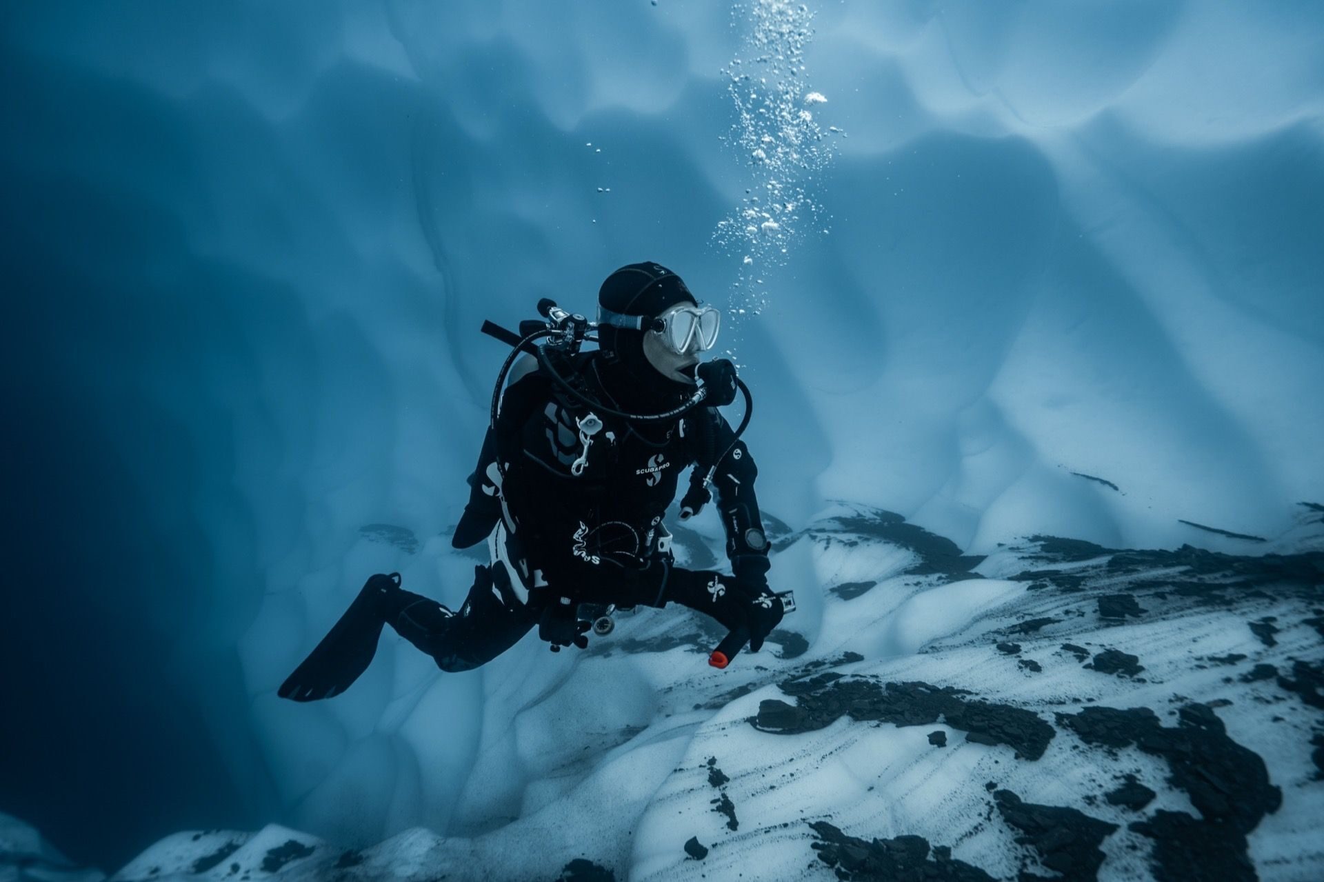 Deep feature diving at Taam Ja