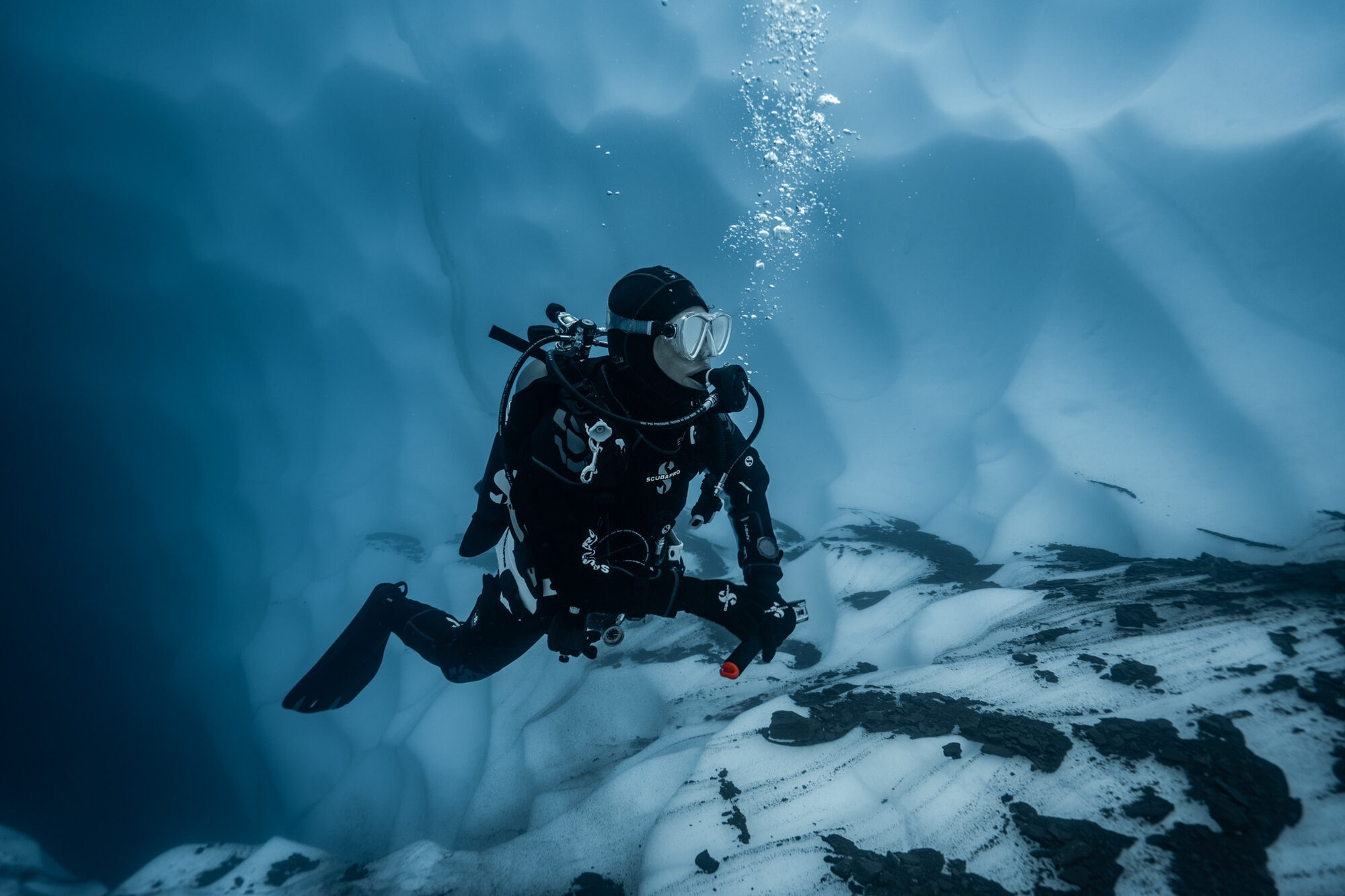 Ice diving expedition